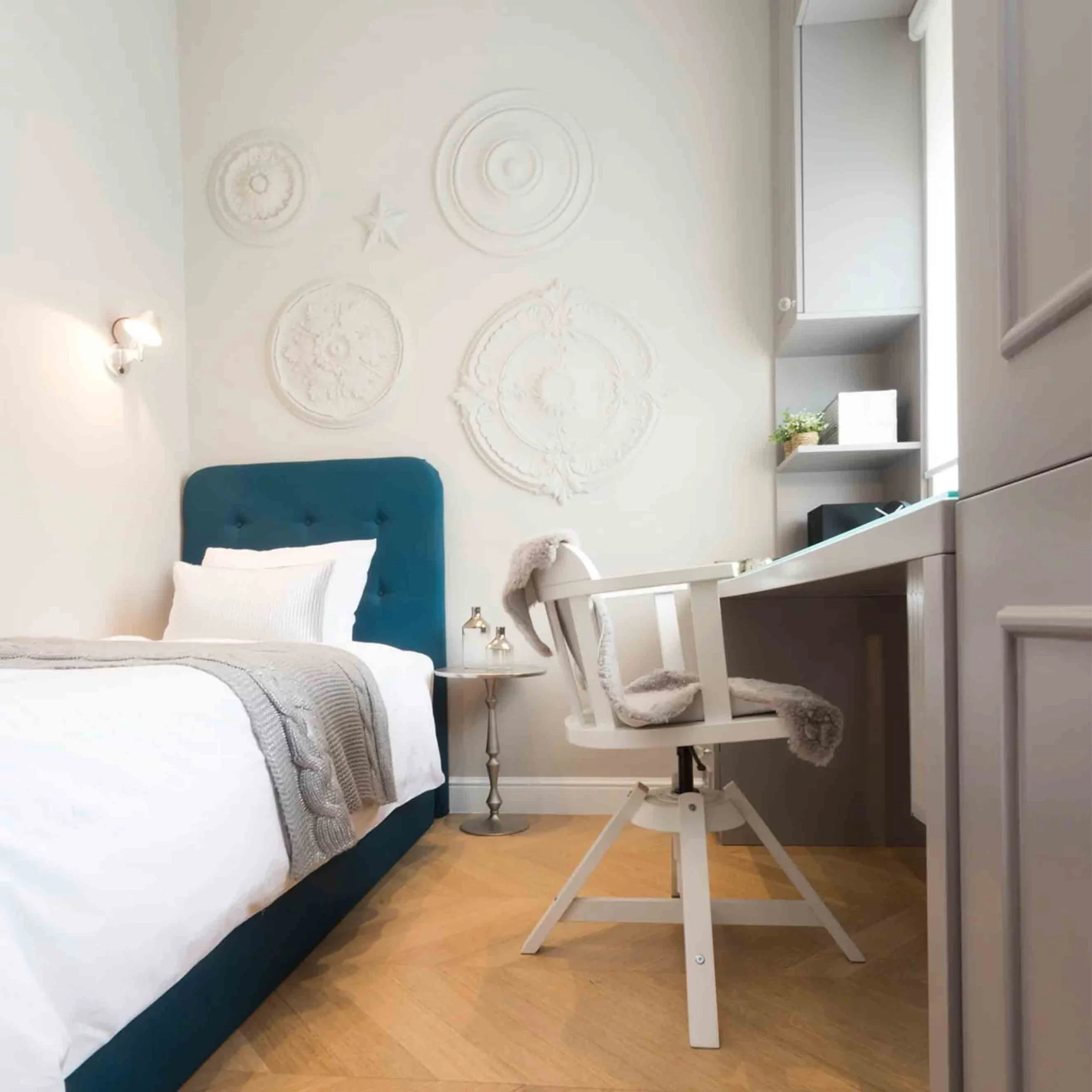 Rosace Magnifique NMC ARSTYL R5 Ø 400 Mm Polyuréthane Résistant à L'impact Blanc 4 Rosace Magnifique NMC ARSTYL R5 Ø 400 Mm Polyuréthane Résistant à L'impact Blanc – Image 2