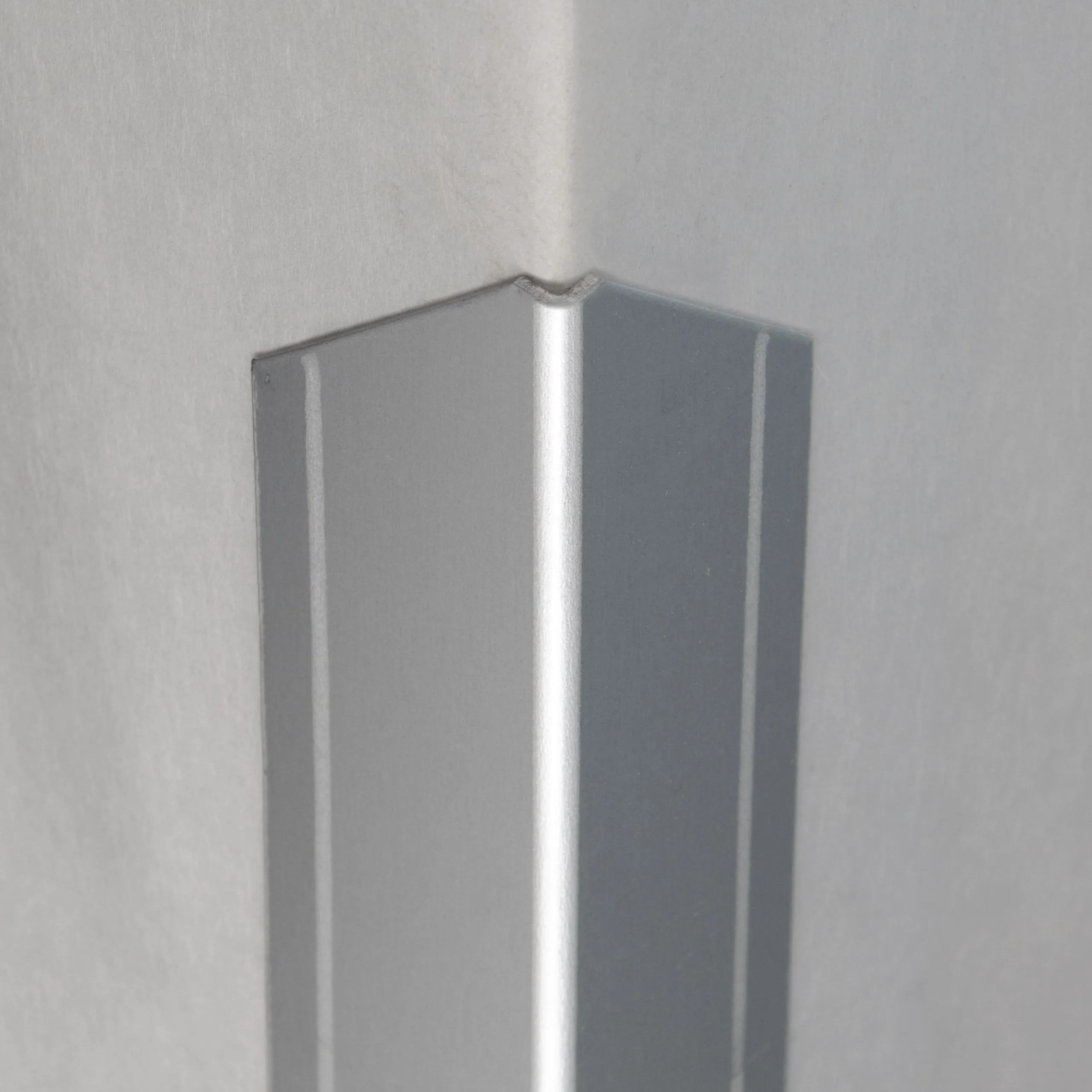 Auer Metallprofile Cornière De Protection 40 X 40 Mm | Aluminium | à 3 Arêtes | En Plusieurs Modèles 3 Auer Metallprofile Cornière De Protection 40 X 40 Mm | Aluminium | à 3 Arêtes | En Plusieurs Modèles