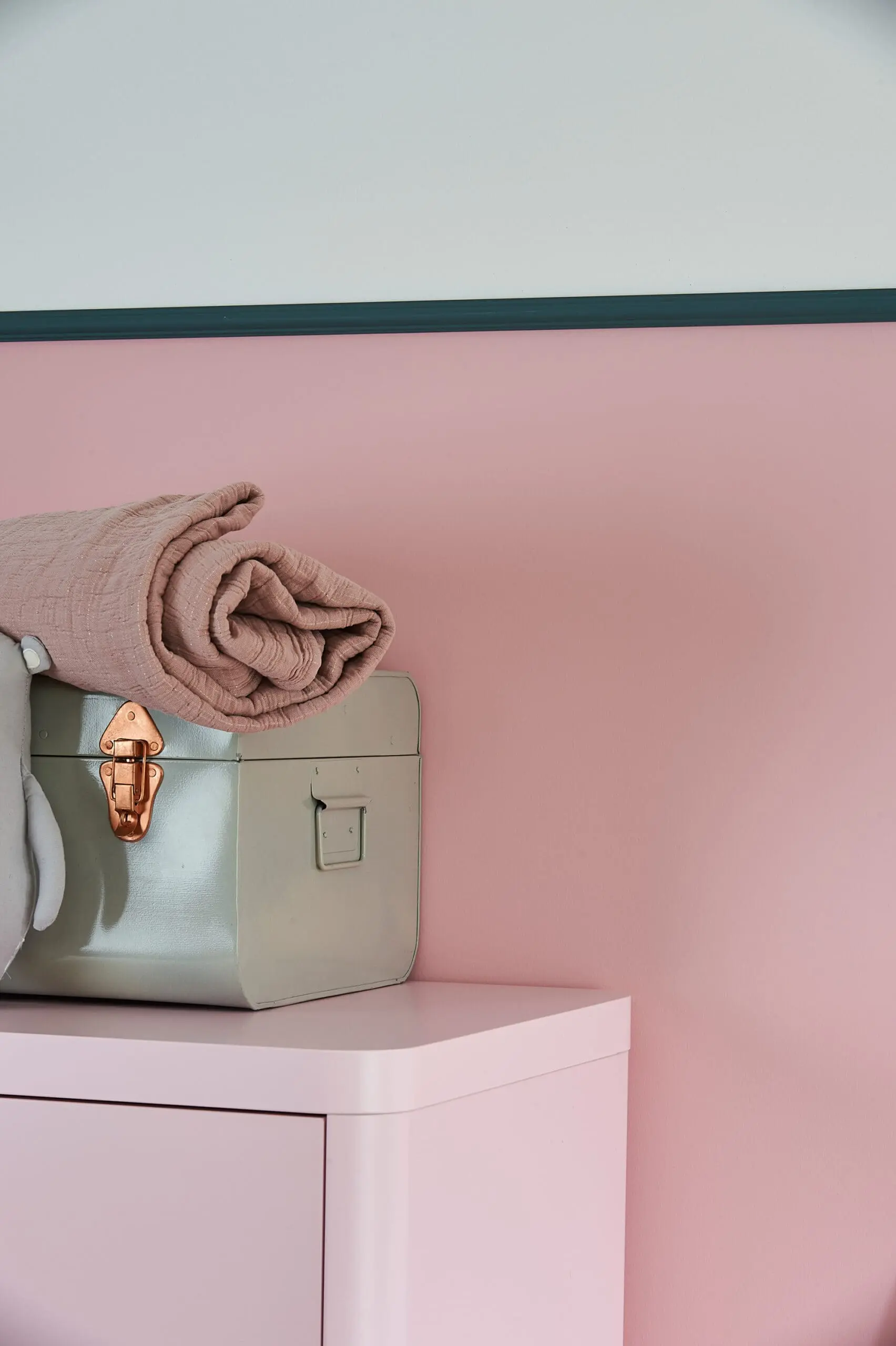 Cimaise Murale Chic NMC WALLSTYL WL7 12.5 X 25 Mm Polystyrène Résistant à L'impact Blanc 5 Cimaise Murale Chic NMC WALLSTYL WL7 12.5 X 25 Mm Polystyrène Résistant à L'impact Blanc – Image 3